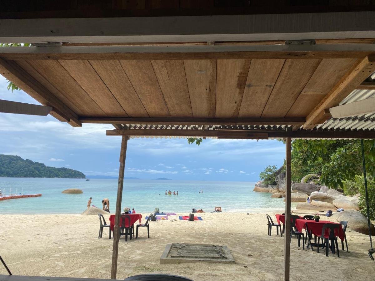 Empire Hotels & Resorts Kampong Pasir Hantu Esterno foto