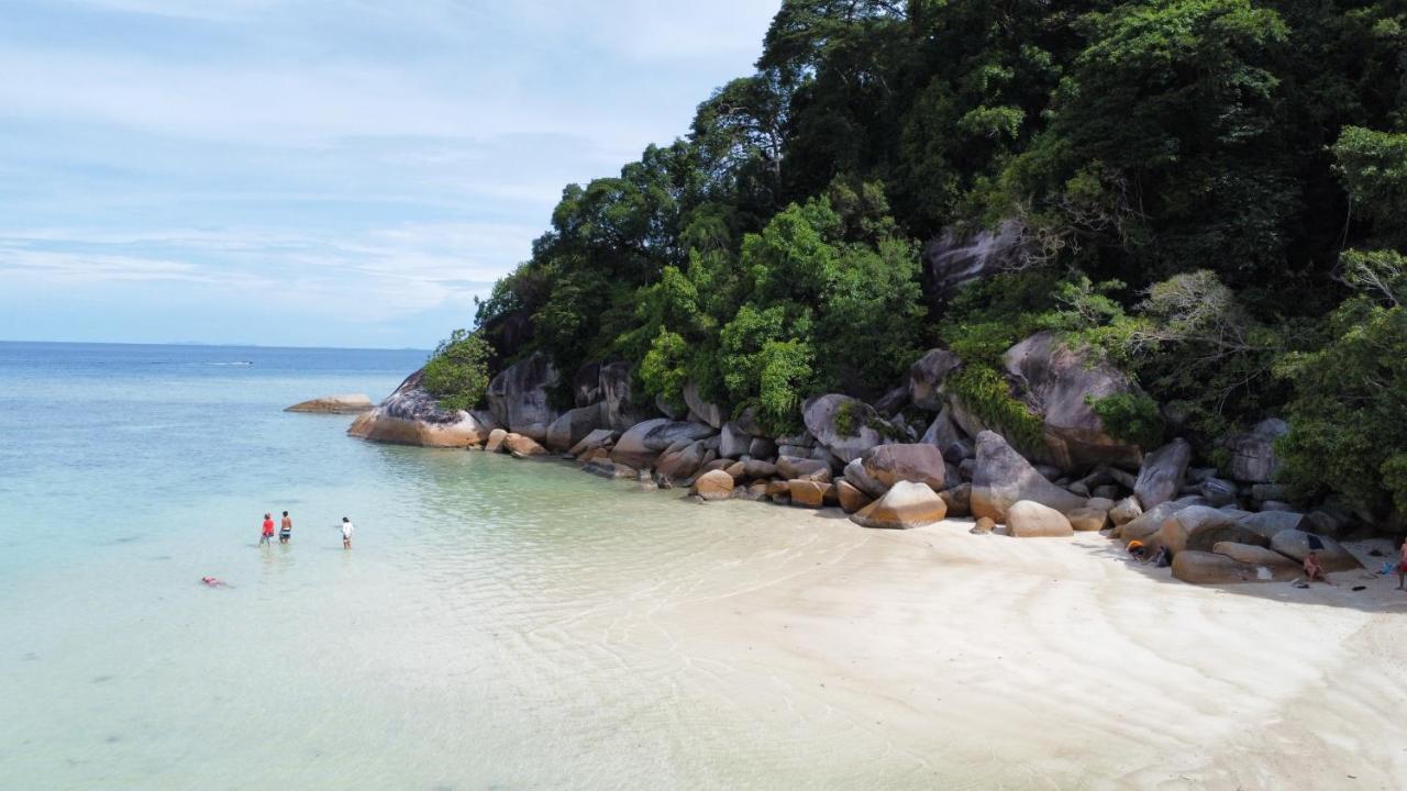 Empire Hotels & Resorts Kampong Pasir Hantu Esterno foto