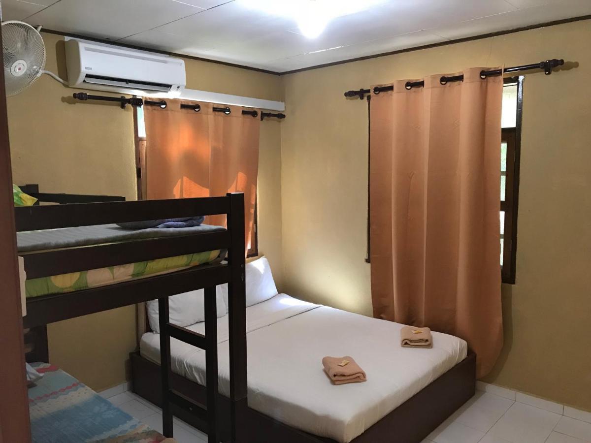 Empire Hotels & Resorts Kampong Pasir Hantu Esterno foto